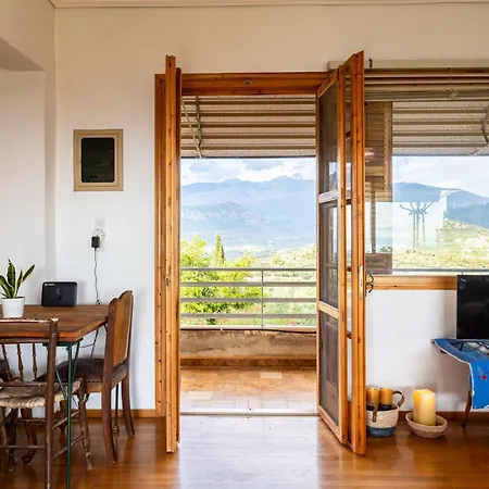 Дом отдыха Spacious - Panoramic Sea & Mountain Views