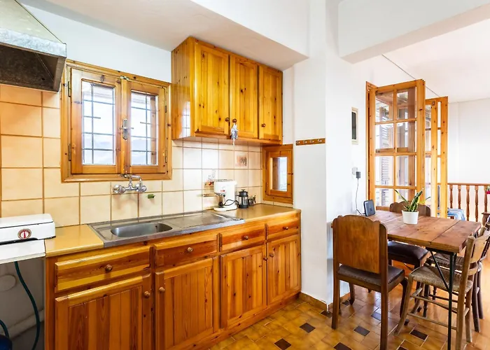 Spacious - Panoramic Sea & Mountain Views Doloi