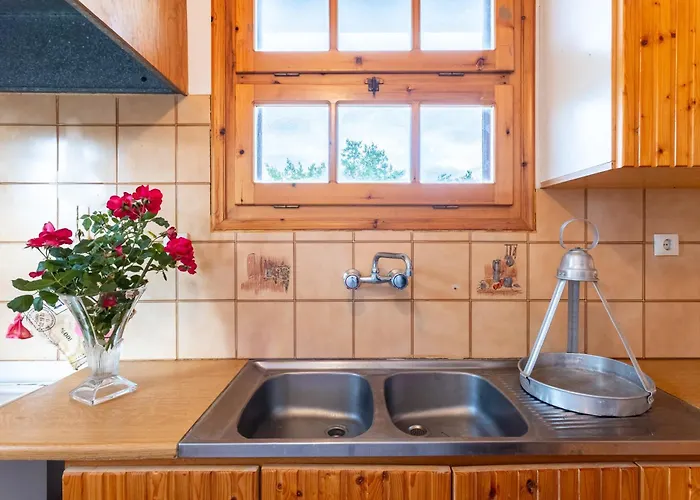 Spacious - Panoramic Sea & Mountain Views *