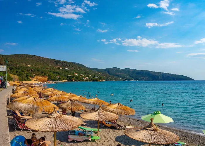 Spacious - Panoramic Sea & Mountain Views Holiday home Doloi